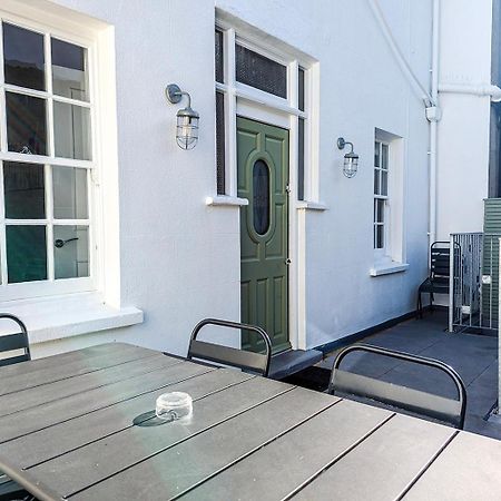 Marine Cottage - Parking - By Brighton Holiday Lets المظهر الخارجي الصورة