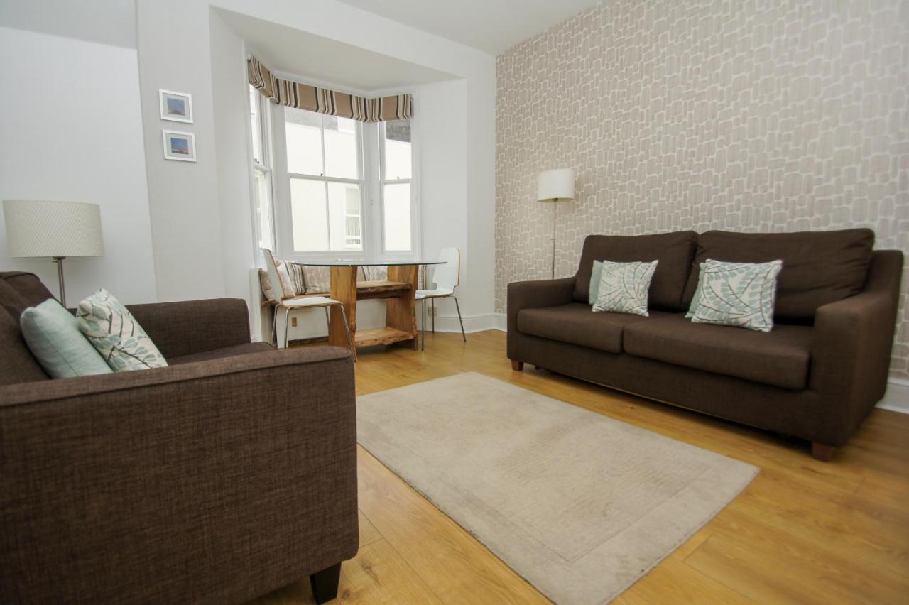 Marine Cottage - Parking - By Brighton Holiday Lets المظهر الخارجي الصورة