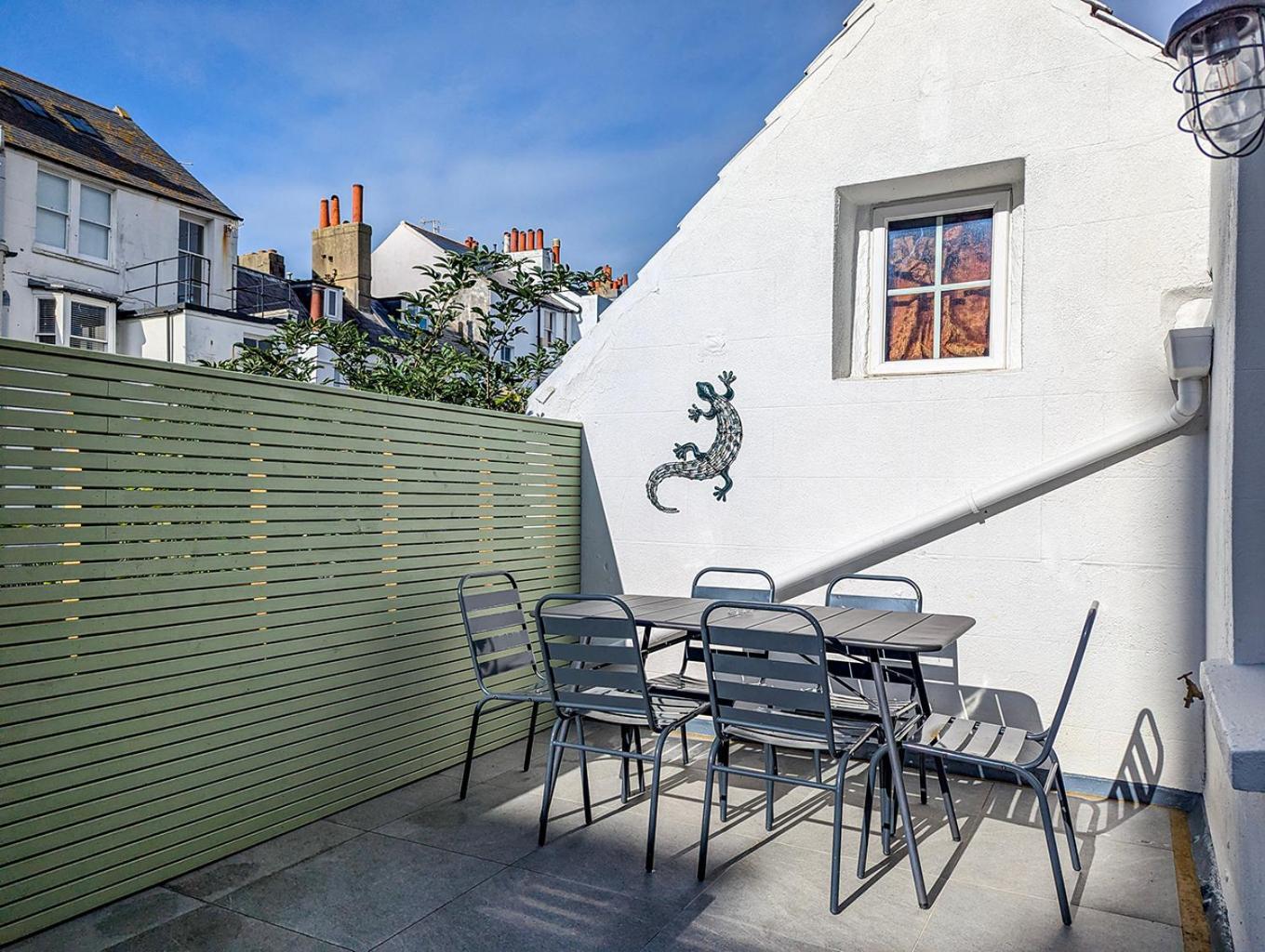 Marine Cottage - Parking - By Brighton Holiday Lets المظهر الخارجي الصورة