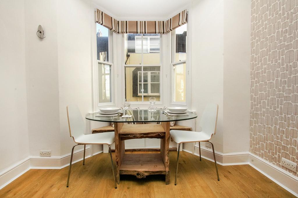Marine Cottage - Parking - By Brighton Holiday Lets المظهر الخارجي الصورة